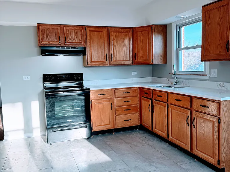 443 Jefferson Ave #2 — Photo 1