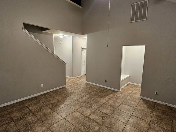 4th image of 10130 Berrybriar Ln