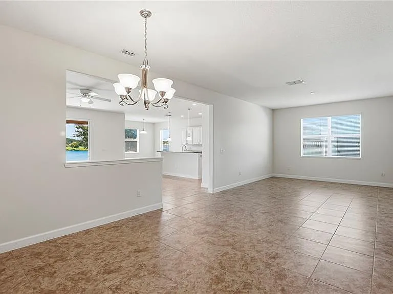 3053 Youngford St — Photo 10