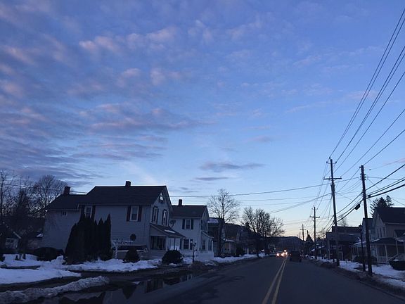 5th image of 28 Vernon Ave
