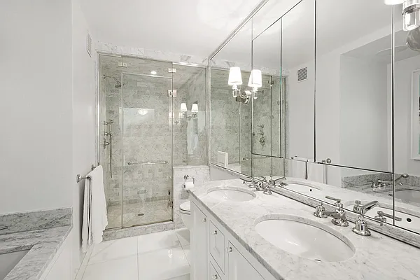 Sold by Compass | media 25