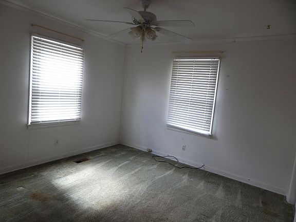 5th image of 4417 Tynemouth Dr