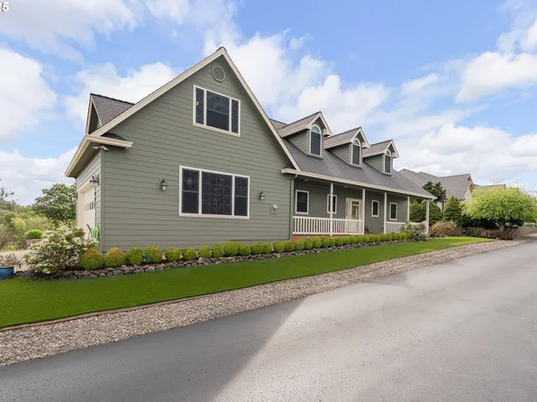 1001 NE Granite Ridge St, Roseburg, OR 97470