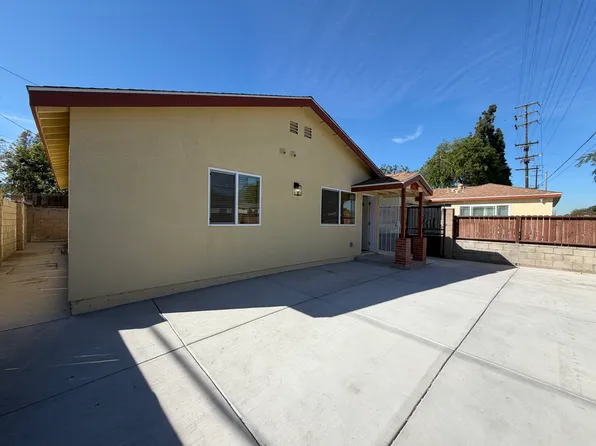 2992 Maine Ave, Long Beach, CA 90806