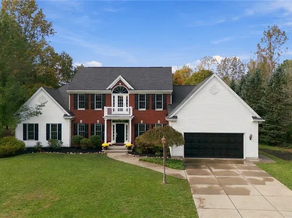 8590 Northfield Rd, Clarence Center, NY 14032