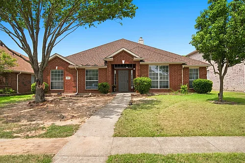 1033 Suffolk Ln Photo 1