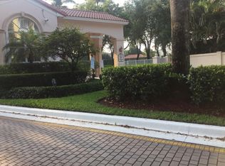 4949 SW 33rd Ave, Davie, FL 33312