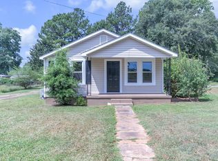 115 Milliken St, Laurens, SC 29360