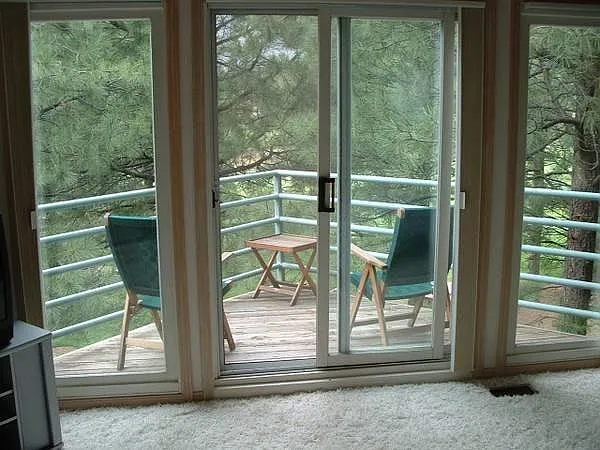 3 bed, 3.5 bath, 2650 sqft, $3,895 — Photo 3
