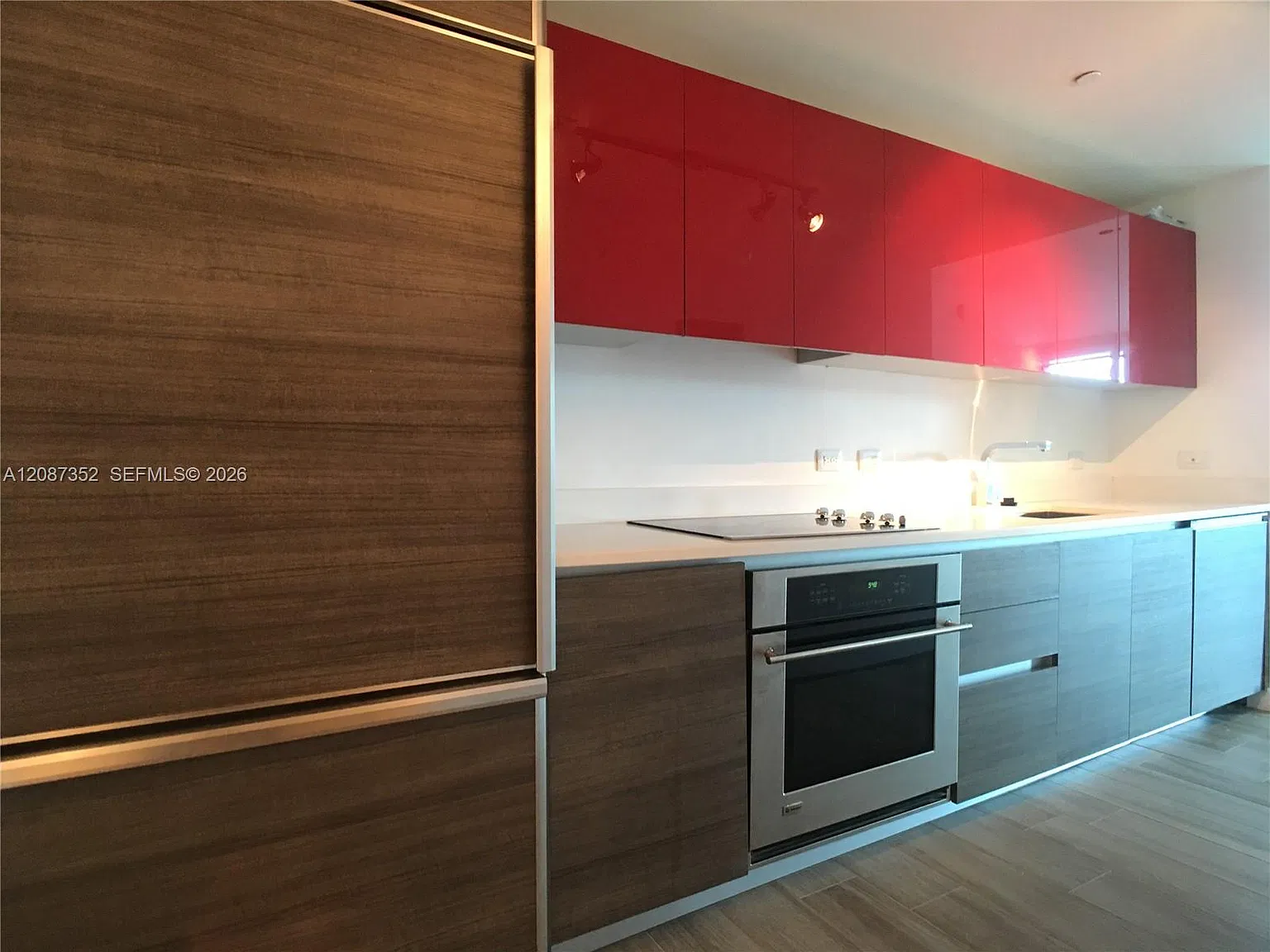 1100 Millecento Residence — Photo 3