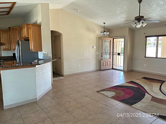 2nd image of 13611 El Rio Rd