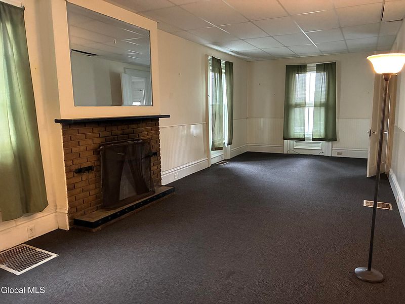 4th image of 6 Montgomery Terrace