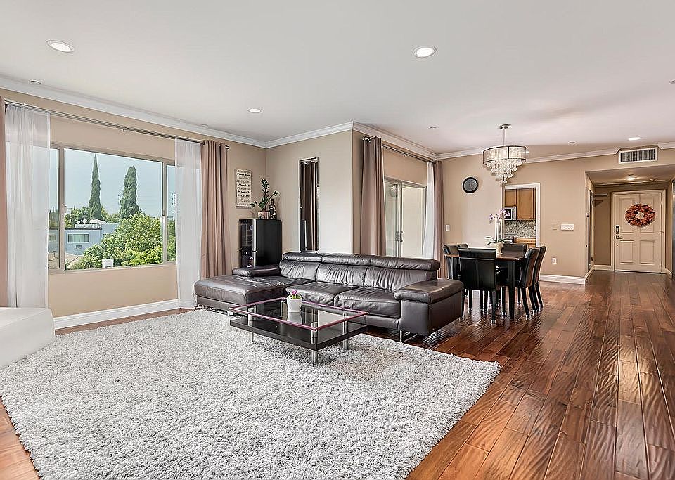 1st image of 10762 Camarillo St #5