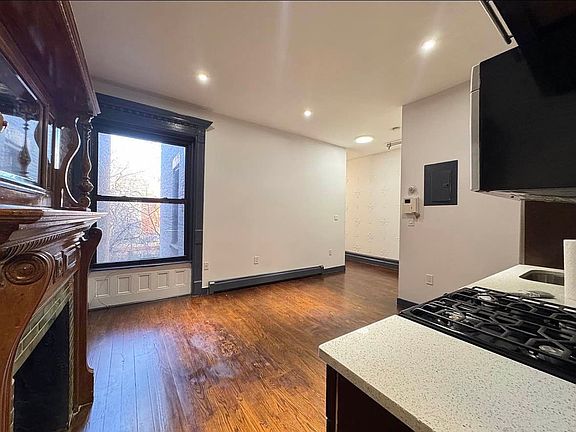 2nd image of 130 New York Ave APT 5