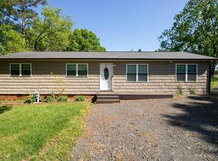 951 Mazeppa Rd, Mooresville, NC 28115