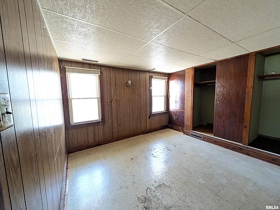 5th image of 304 Minch St