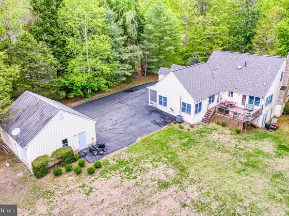 2356 Wildwood Cir, Amissville, VA 20106