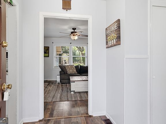 4th image of 326 Remsdale Rd