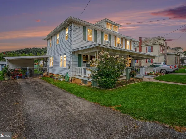 321 E Main St, Thompsontown, PA 17094