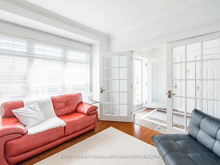 155 William St #12 — Photo 18