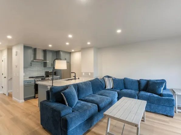 504 Ocean Ave APT 2, Monterey, CA 93940