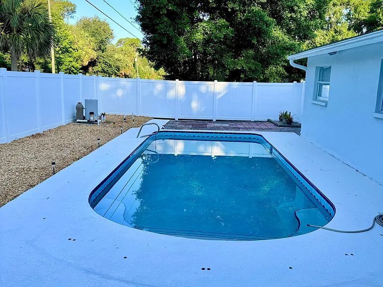 1033 Hermosa Dr — Photo 21