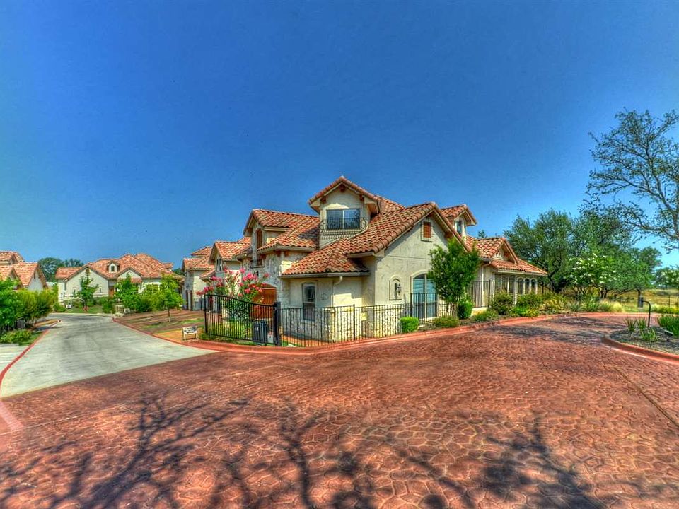 1st image of 406 Tuscan Dr
