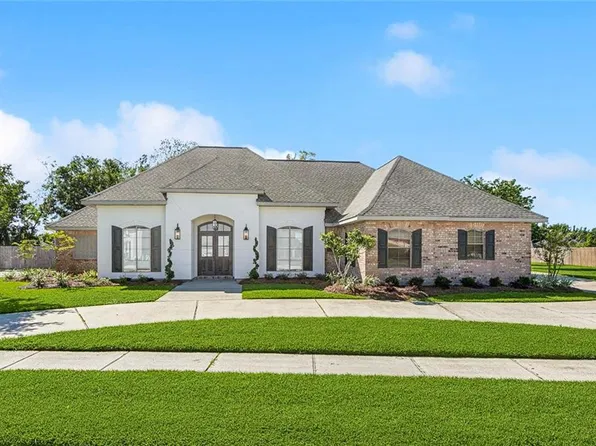 307 Lac Verret Dr, Luling, LA 70070
