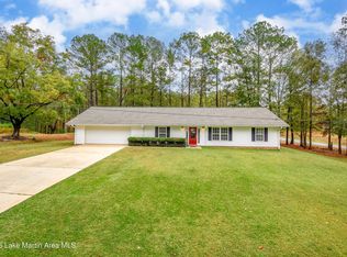 30 Walkabout Ranch Rd, Daviston, AL 36256