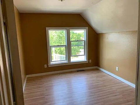 600 Chapple Ave — Photo 2