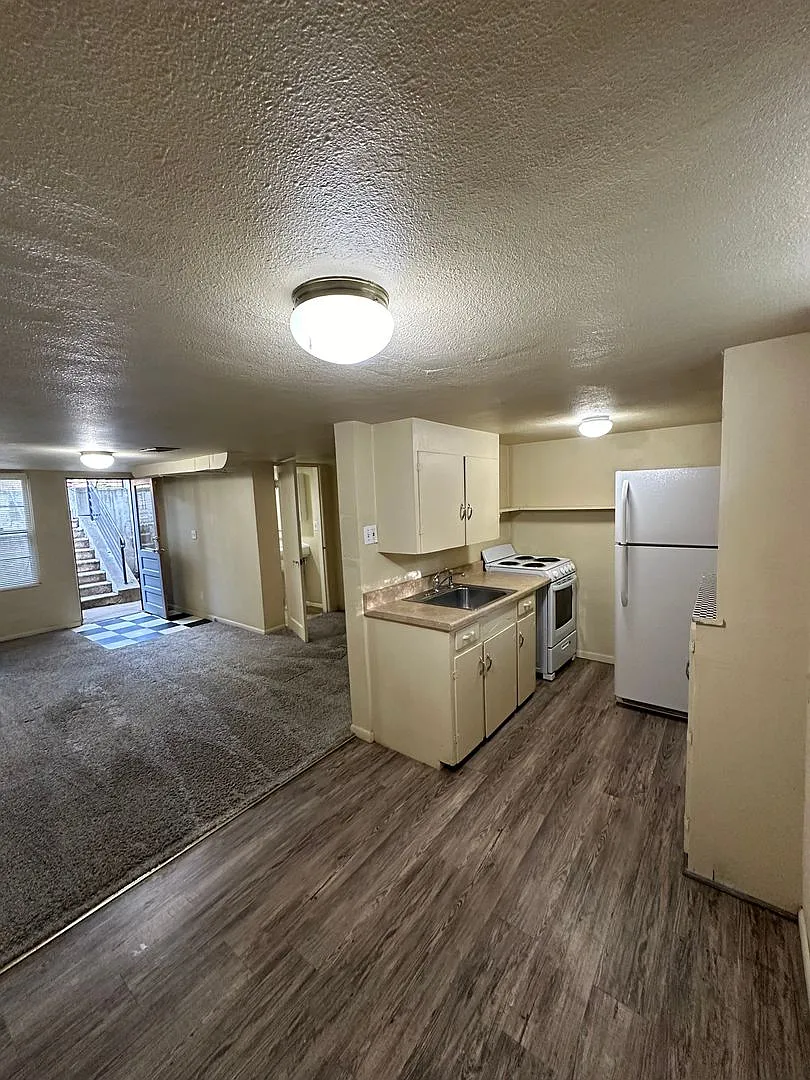 533 22nd Street — Photo 2