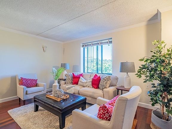 5th image of 20-30 Daniels St #410