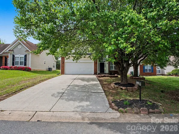 3749 Sipes Ln, Charlotte, NC 28269