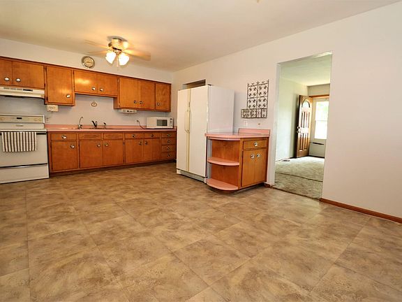 5th image of 4619 W Crystal Ave