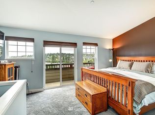 31 Etruria St APT C, Seattle, WA 98109