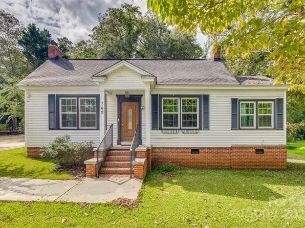 749 W Brooklyn Ave, Lancaster, SC 29720
