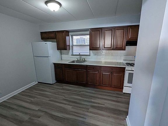 4th image of 1218 Circle Ave APT 1