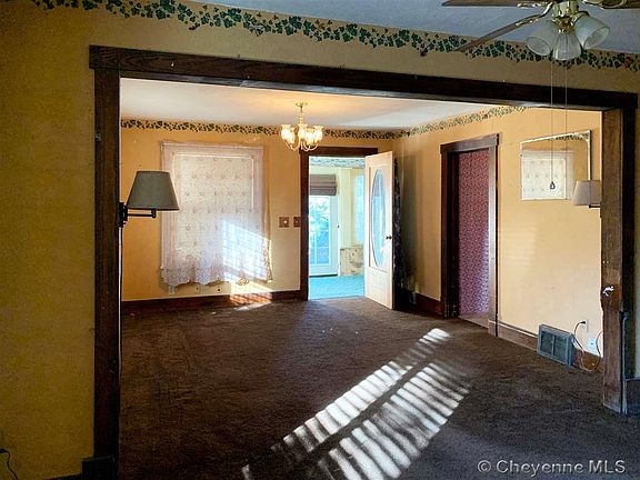 5th image of 233 S Wyoming Ave