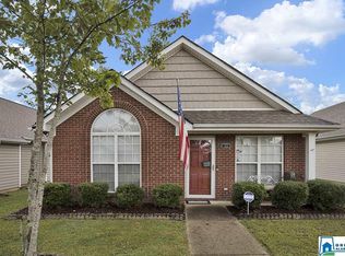 122 Village Dr, Calera, AL 35040
