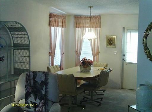 Home For Sale In Tropical Isles