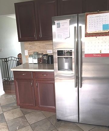4th image of 527 Hampshire Ln