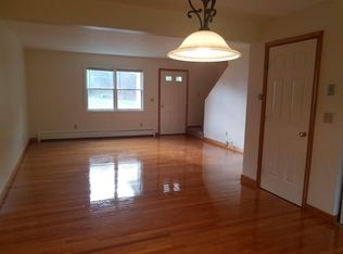 17 Gunn Road Ext, Southampton, MA 01073