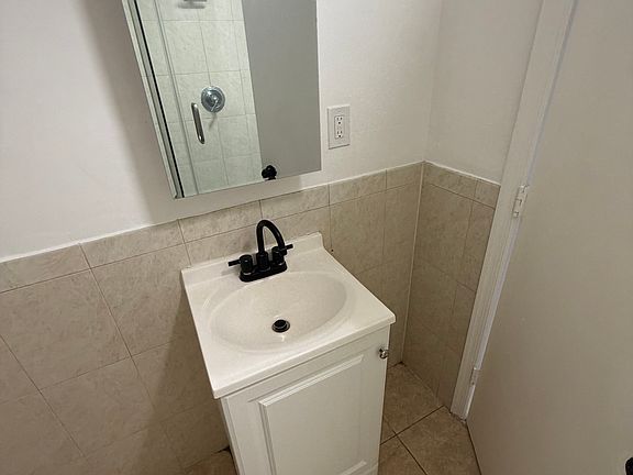 4th image of 448 3rd Ave #3