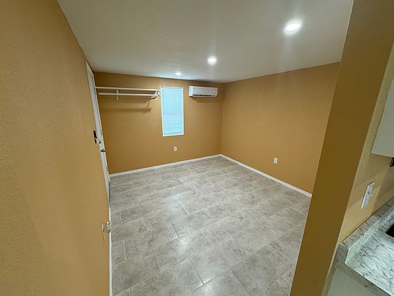 5th image of 1711 E Annona Ave #2