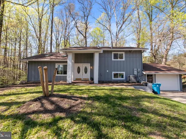 7516 Chancellor Way, Springfield, VA 22153