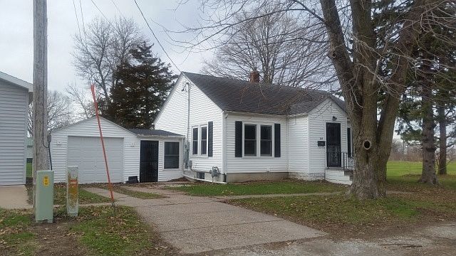 1st image of 307 N D Ave