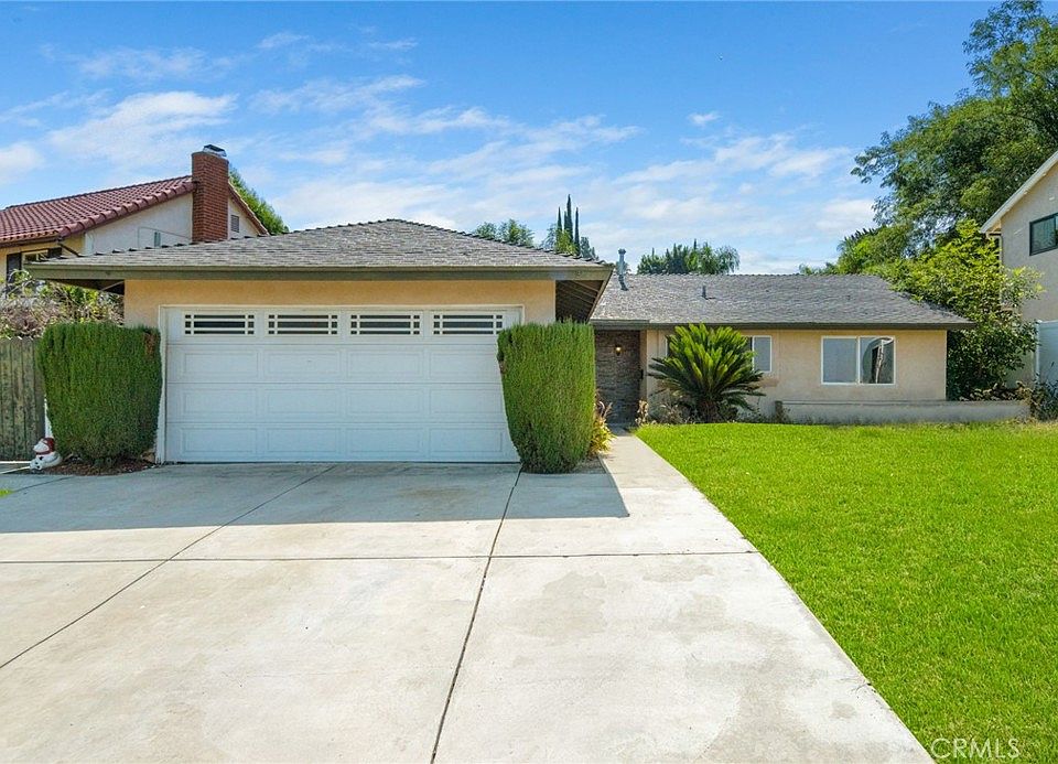 1st image of 332 N Platina Dr