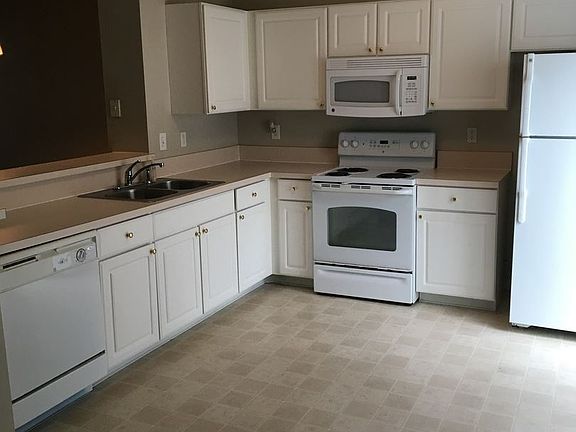 2nd image of 3681 Bracknell Forest Dr