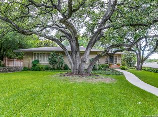 615 Ridgemont Ave, Terrell Hills, TX 78209