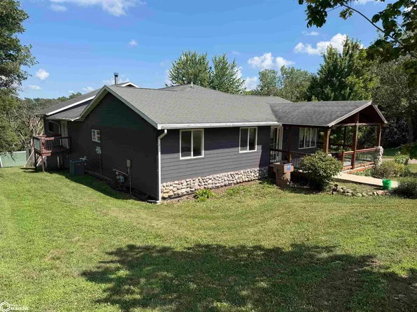 102 Cardinal Dr, Coon Rapids, IA 50058